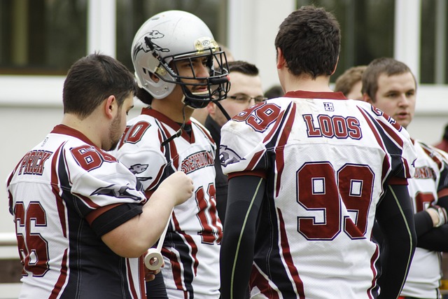 滑翔伞是一 滑翔伞是一